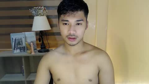 asianhunk_jamesx online show from November 30, 10:28 am