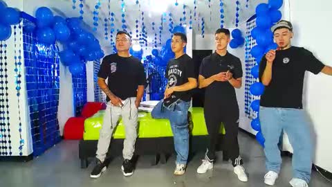 THOMAS AND DAMIAND online show from December 18, 12:10 am