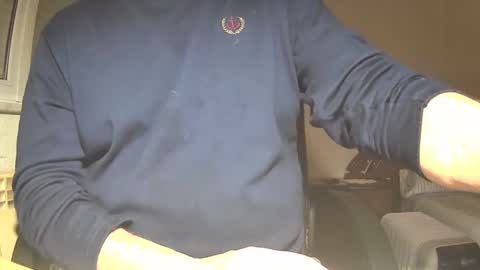 Snapshot of astelover chatting on December 19, 8:55 pm astelover online show from December 19, 8:55 pm