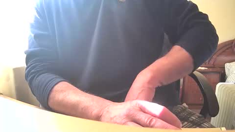 Snapshot of astelover chatting on December 31, 2:03 pm astelover online show from December 31, 2:03 pm