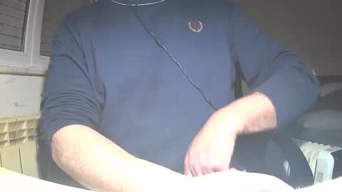 Snapshot of astelover chatting on February 28, 10:39 pm astelover online show from February 28, 10:39 pm