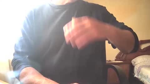 Snapshot of astelover chatting on January 5, 2:52 pm astelover online show from January 5, 2:52 pm