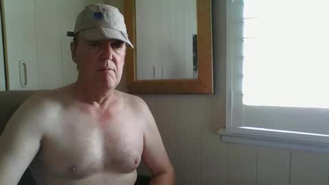 astute008 online show from March 26, 11:53 pm