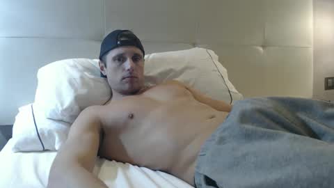 tommycb55555 online show from January 7, 2:44 pm