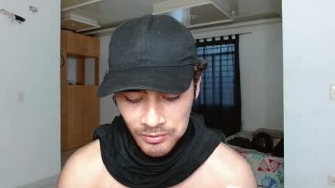 Aureliano online show from April 8, 10:51 pm