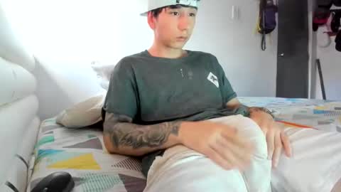 austin1119a online show from December 20, 5:53 pm