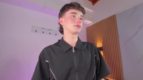 austin_rouse online show from March 19, 7:39 pm