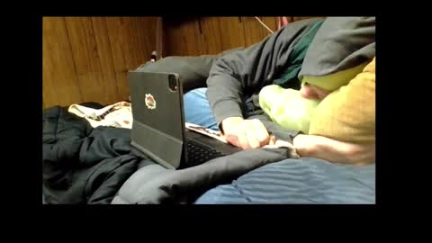 Senior Agua online show from December 3, 6:38 pm