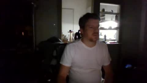 Snapshot of avenger8248 chatting on October 18, 4:50 am Avenger online show from October 18, 4:50 am
