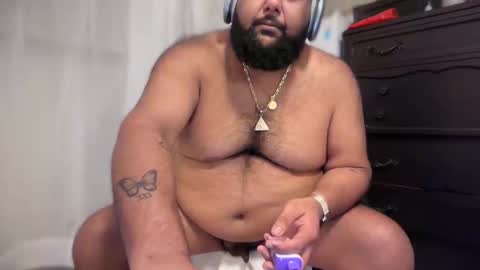 Snapshot of avithesecretary chatting on November 2, 10:08 am Indianchub online show from November 2, 10:08 am