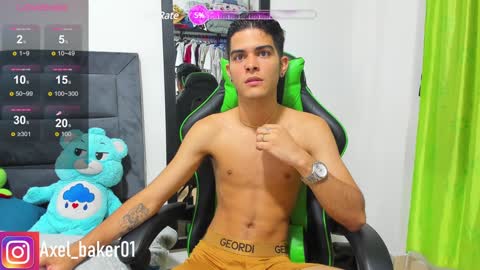 Snapshot of axel_baker01 chatting on December 18, 9:08 pm Axel online show from December 18, 9:08 pm