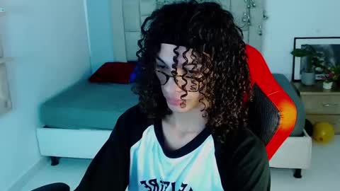 Axel online show from January 8, 12:16 am