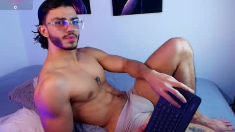 axel stein NEW ACCOUNT online show from May 25, 8:04 pm