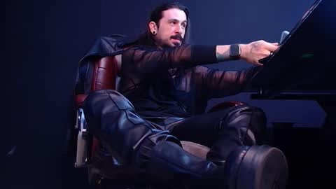 AxelColton online show from October 16, 10:12 am