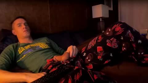 Axl online show from December 21, 1:15 am