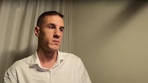 Axl online show from September 14, 11:18 pm