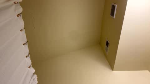 AyooItsMe online show from October 14, 11:01 pm