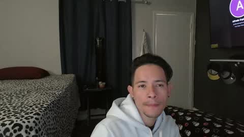 azell19 online show from January 19, 11:10 pm