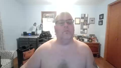 Snapshot of b1gh0rnyguy chatting on October 16, 11:51 am Cory online show from October 16, 11:51 am