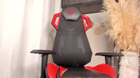 FOLLOW ME  online show from October 23, 5:22 am