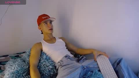 babyandy_x online show from November 29, 7:05 pm