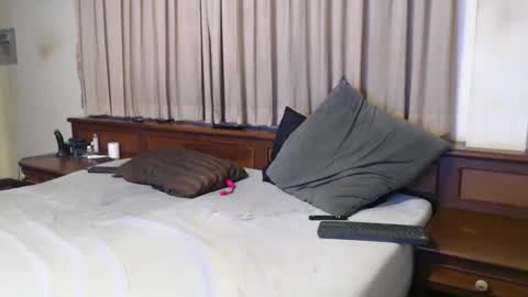 bad_boy_jamie online show from November 24, 1:45 pm