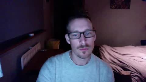 Snapshot of bad_dad43 chatting on December 31, 11:06 pm Bad dad43 online show from December 31, 11:06 pm