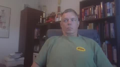 Snapshot of badger32934 chatting on December 26, 8:32 pm Badger online show from December 26, 8:32 pm