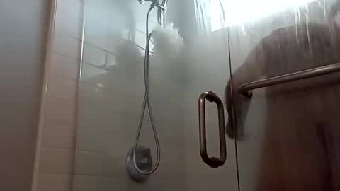 badmtherfuker online show from November 30, 8:22 pm