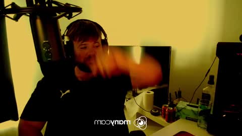 Snapshot of baftez chatting on December 23, 5:39 am Baffels online show from December 23, 5:39 am