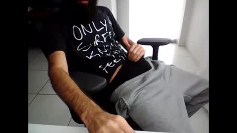 Snapshot of baianobarbudo chatting on October 22, 2:21 pm baianobarbudo online show from October 22, 2:21 pm
