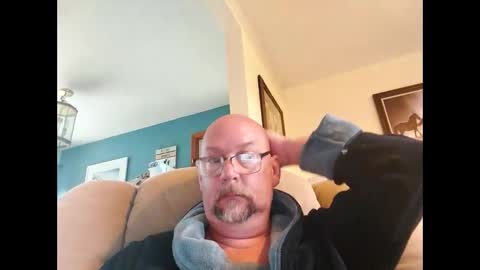 bananatwins1 online show from May 15, 11:40 am