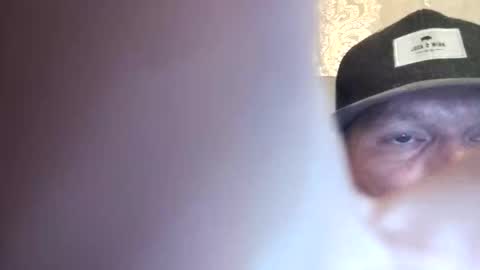 barniemay1 online show from June 4, 1:28 pm