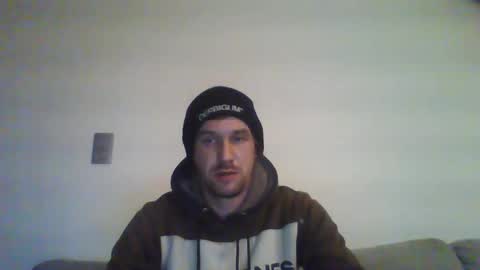 basteleus1 online show from February 18, 12:59 am