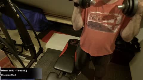 bazzz_8 online show from January 18, 6:53 pm