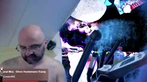 bazzz_8 online show from March 11, 7:03 pm