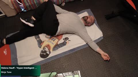 bazzz_8 online show from December 18, 7:30 pm