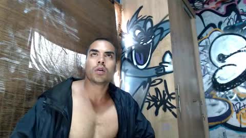 Justin online show from February 16, 8:07 pm