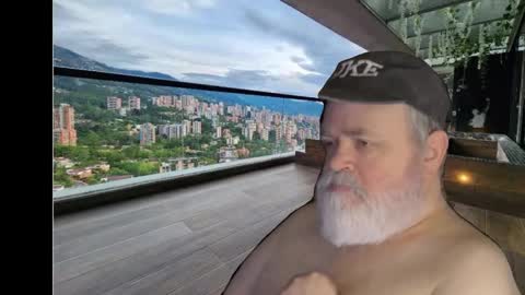 Dookie online show from December 6, 2:35 am