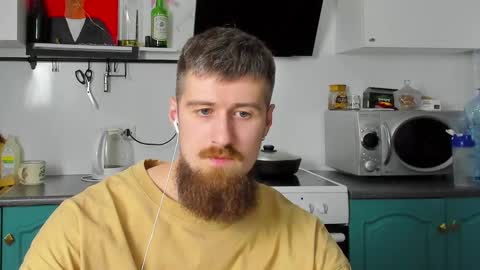 Snapshot of bearded_legend chatting on January 29, 8:56 pm Zeus online show from January 29, 8:56 pm