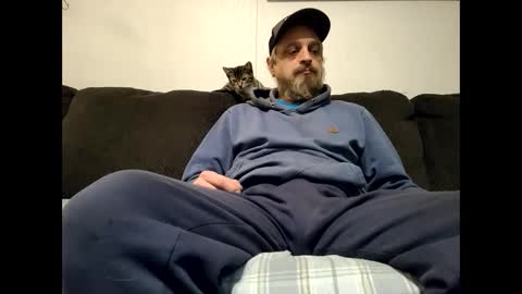 bearded_woodsman online show from December 4, 4:54 am