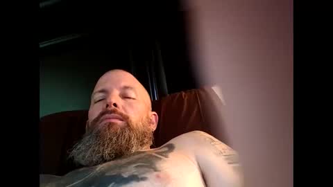 beardntattootx online show from November 10, 4:12 pm