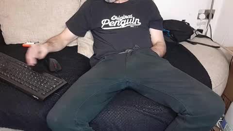 begbestuk online show from March 23, 2:50 am