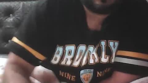 belongnowhere online show from December 6, 10:19 pm