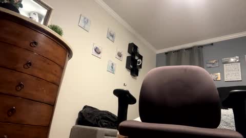 bemysecrett online show from April 2, 3:37 am