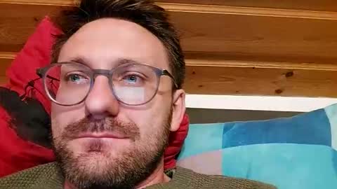 ben00189 online show from October 3, 9:53 pm