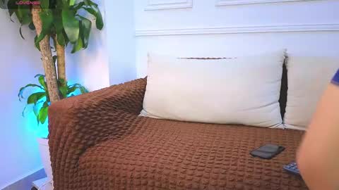 bennett_alejoo online show from May 30, 7:03 pm