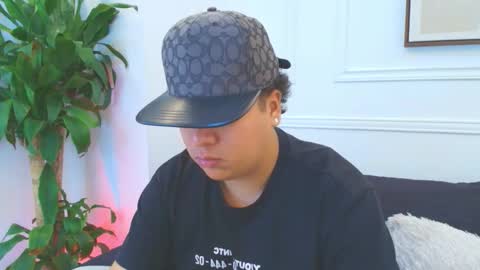 bennett_alejoo online show from January 6, 6:23 pm