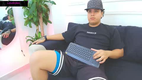 bennett_alejoo online show from October 22, 9:29 pm