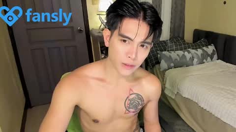 bentlyfuck online show from April 12, 7:04 pm